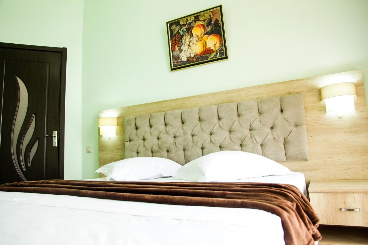 Отель Hotel Grand Зугдиди